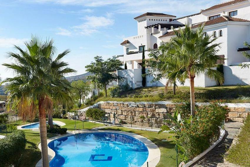 Luxury Apartment Set In Dona Julia Golf Course Casares Exterior foto