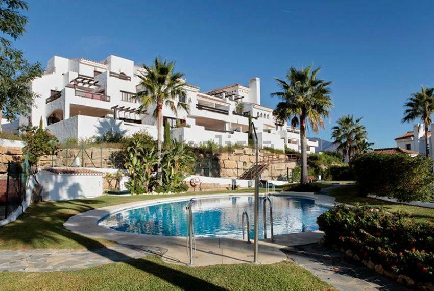 Luxury Apartment Set In Dona Julia Golf Course Casares Exterior foto