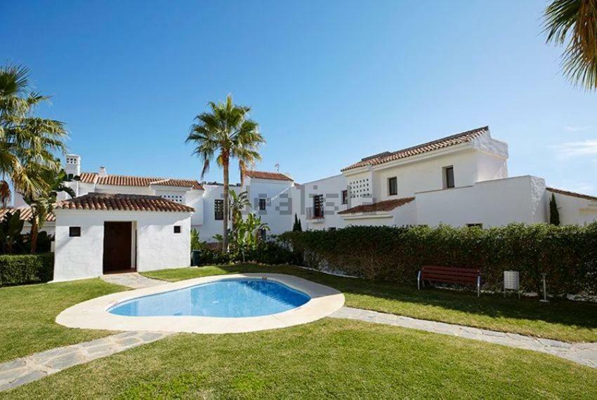 Luxury Apartment Set In Dona Julia Golf Course Casares Exterior foto
